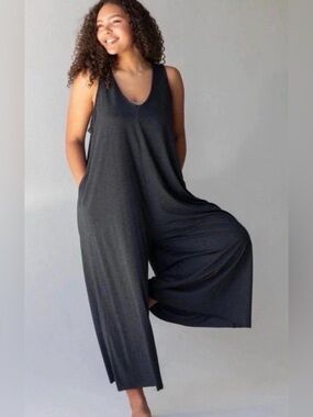 Natural Life Knit V-Neck Charcoal Gray Jumpsuit One Size Bohemian Lounge Boho
